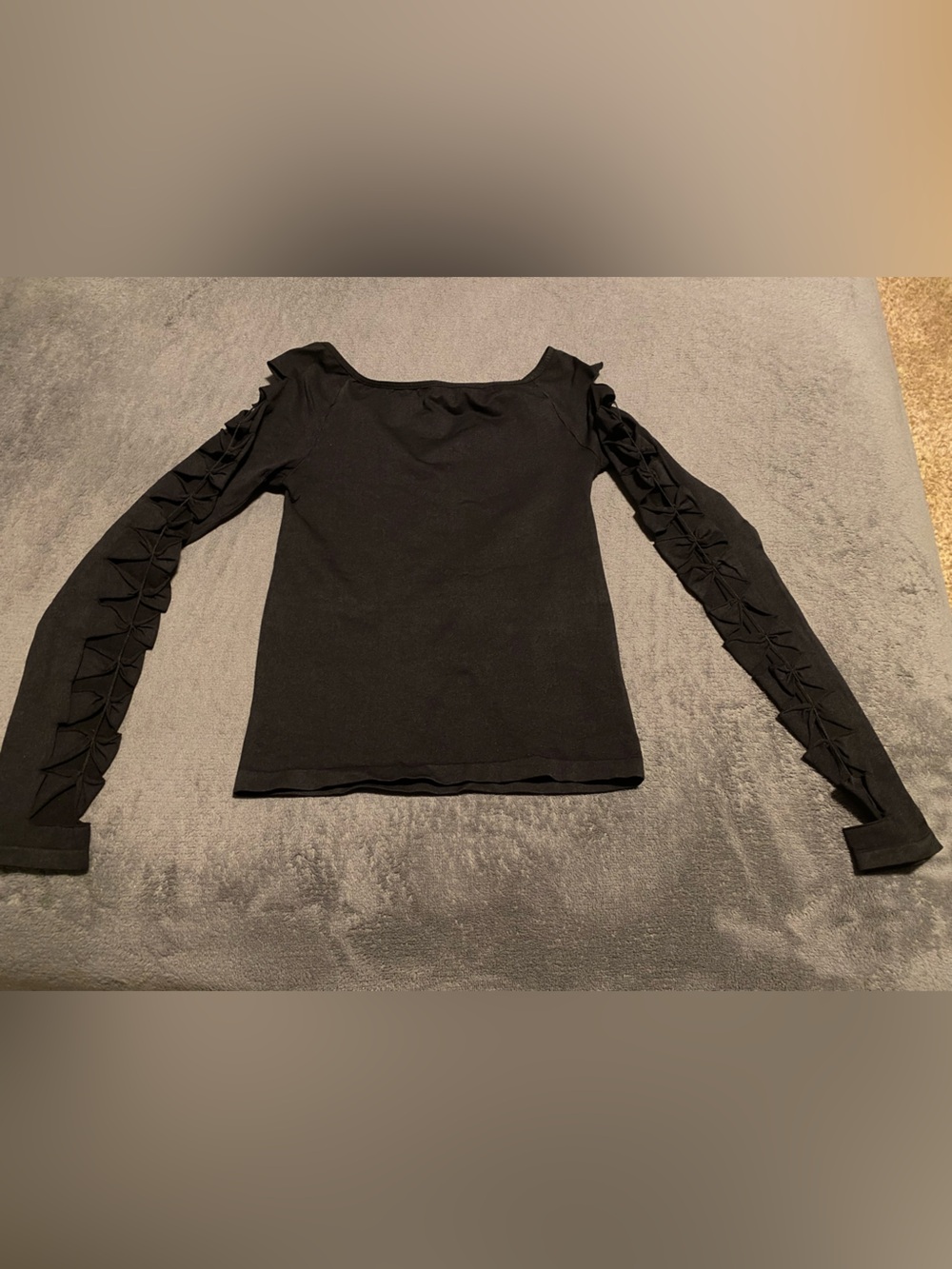 Bebe slit arm long sleeve tee
